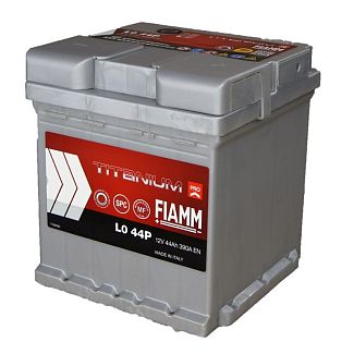 Автомобільний акумулятор Titanium Pro 44Ач 390А "+" праворуч FIAMM