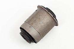 Сайлентблок переднего нижнего рычага передний