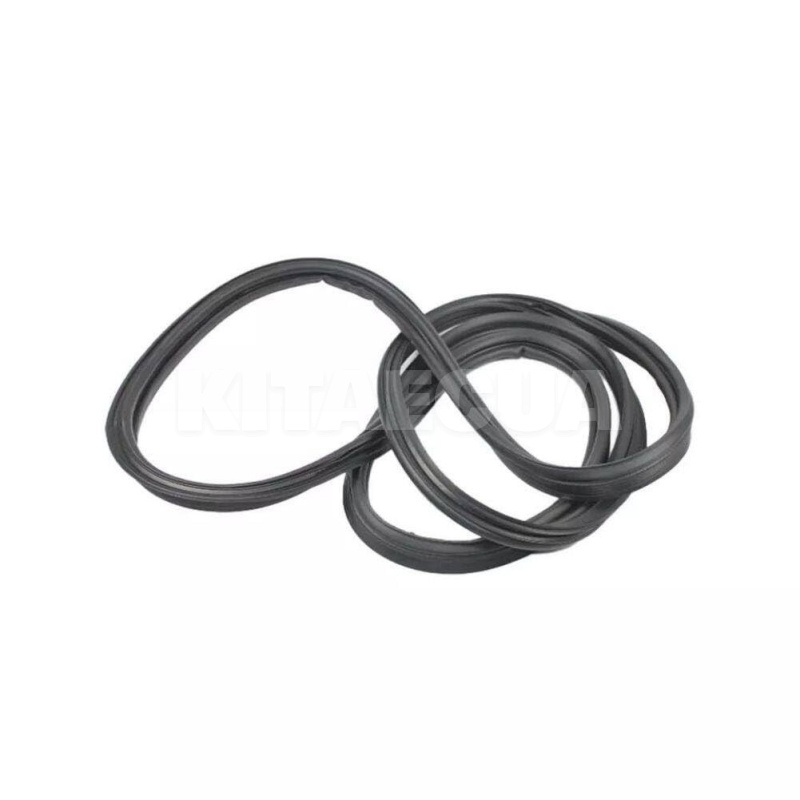 Уплотнитель резиновый задней крышки багажника HONDA на HONDA M-NV (74440-T7A-003)