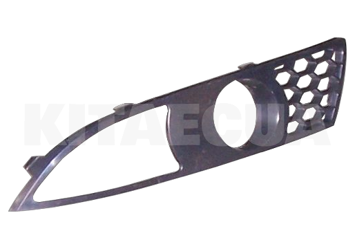 Ґрати протитуманної фари ліва на Chery M11 (M11-2803517)