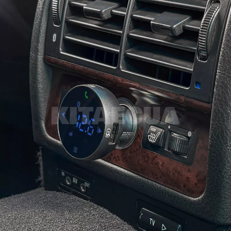 Автомобильное зарядное устройство 30W 2USB+Type-C FM Launcher Sound Sync PROOVE (508800010) - 3
