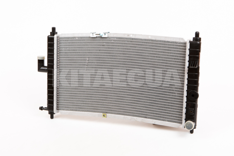 Радиатор охлаждения двигателя 0.8L ОРИГИНАЛ на CHERY QQ (S11-1301110CA)
