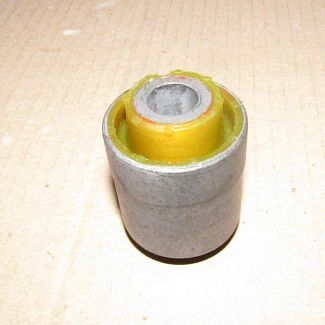 Сайлентблок заднего поперечного рычага (бумеранга) (полиуретан) INA-FOR