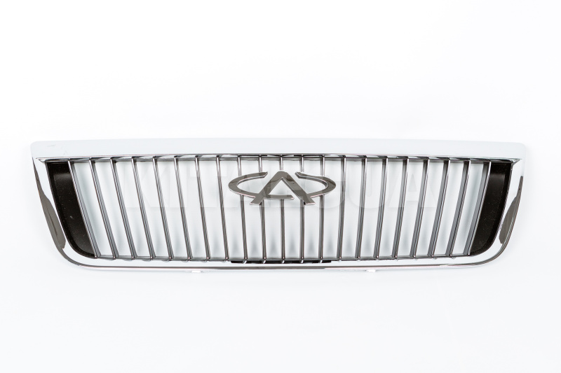 Решетка радиатора 1.6L ОРИГИНАЛ на Chery AMULET (A15-8401505BA)