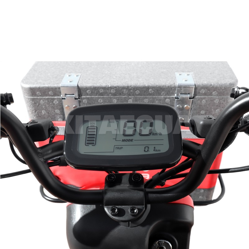 Электроскутер 120 км 1200 Вт красный + 2 бокса в подарок AIMA (XIO MA U1 L1E 2520 W/h-red) - 4