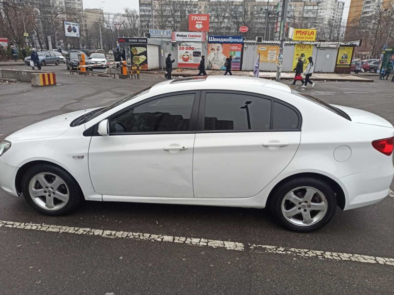 MG 350 2012 - 20