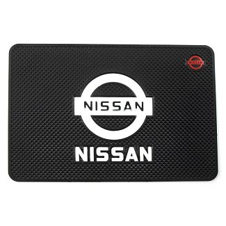 Коврик антискользящий на торпедо Nissan 200х130мм 