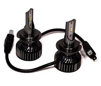 LED лампа для авто H4 P43t 30W 6000K HeadLight