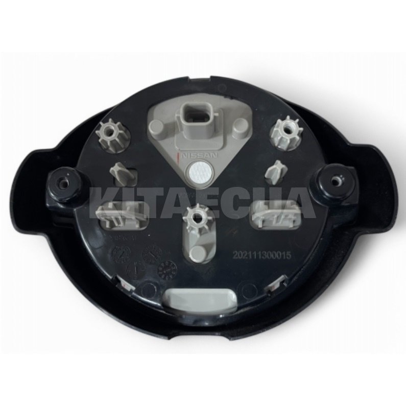 Эмблема решетки радиатора NISSAN на NISSAN Ariya (62890-5MT0A) - 2