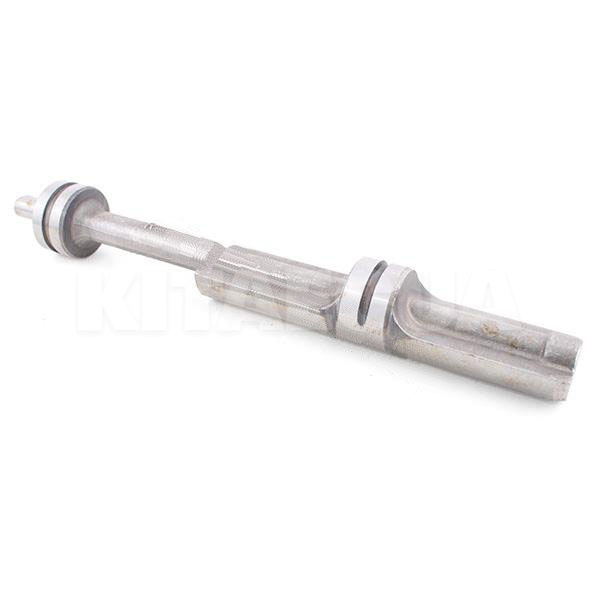 Вал балансировочный правый 2.4L на Great Wall HOVER (SMD103045)