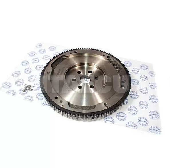 Маховик 1.5 L PREMIUM на Chery AMULET (A15-1005110CA)