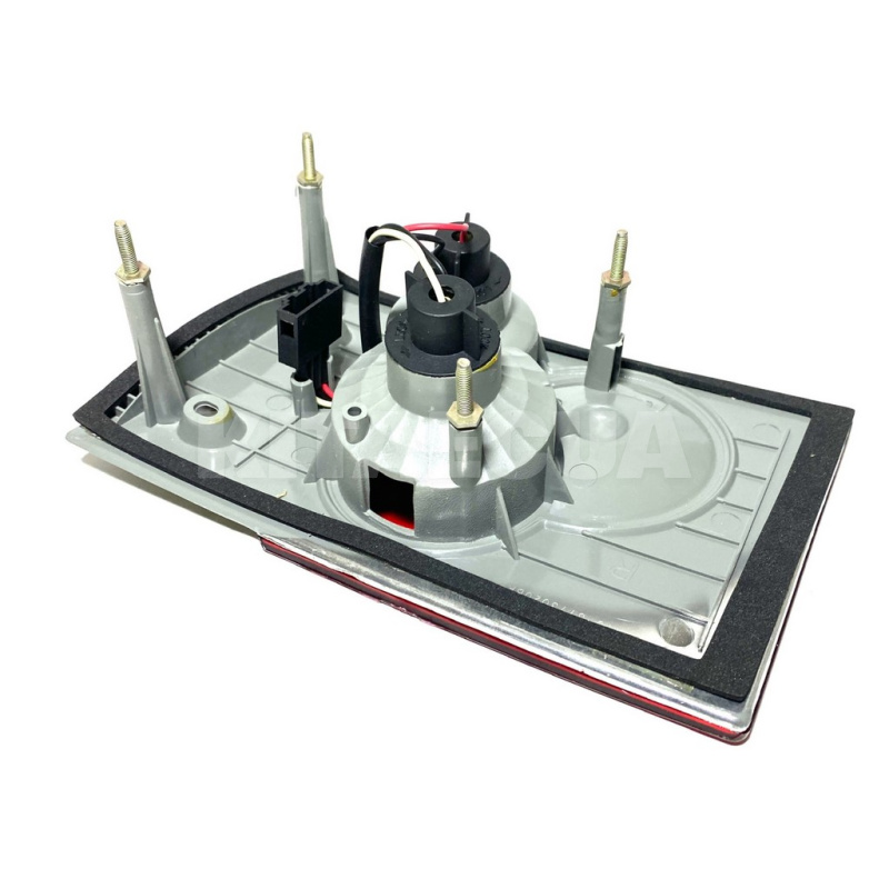 Фонарь задний правый внутренний 2007-2010 KLM Autoparts на Chery AMULET (A15-3773020BA) - 3