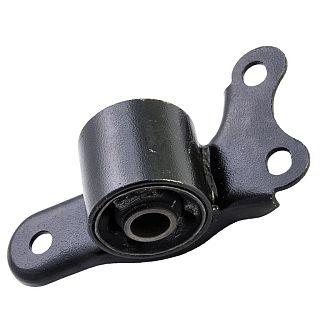 Сайлентблок переднього важеля задній правий 7 SEVEN PARTS