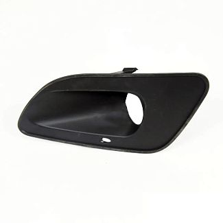 Ґрати протитуманної фари ліва (великий отвір) 