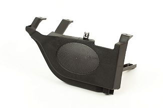 Крышка динамика задняя левая (седан) 