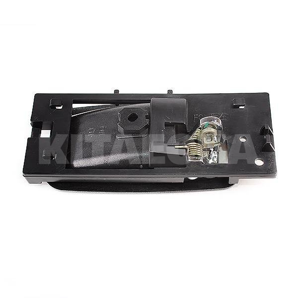 Ручка дверей внутрішня задня ліва сіра PREMIUM на Geely CK (1018006376) - 2