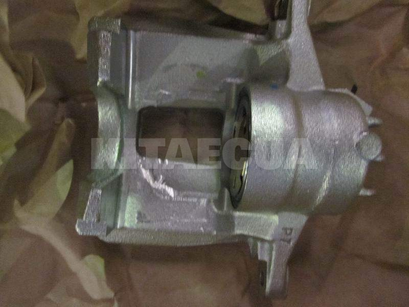 Супорт гальмівний передній лівий Geely EC7 на Geely EMGRAND EC7 (1064001720)