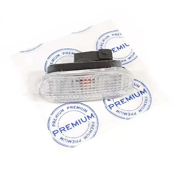 Повторитель поворота (белый) PREMIUM на Chery AMULET (A11-3731010AB)