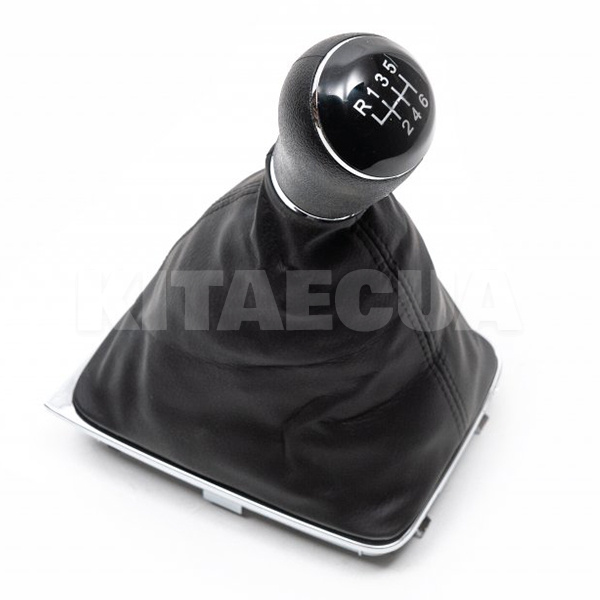 Ручка КПП черная кожзам для Volkswagen Golf 7 2012-2020г + чехол КПП ABM (011018-18)
