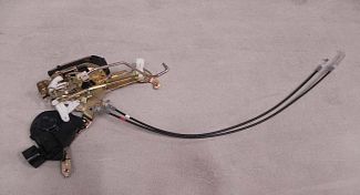 Замок двери передней правой 