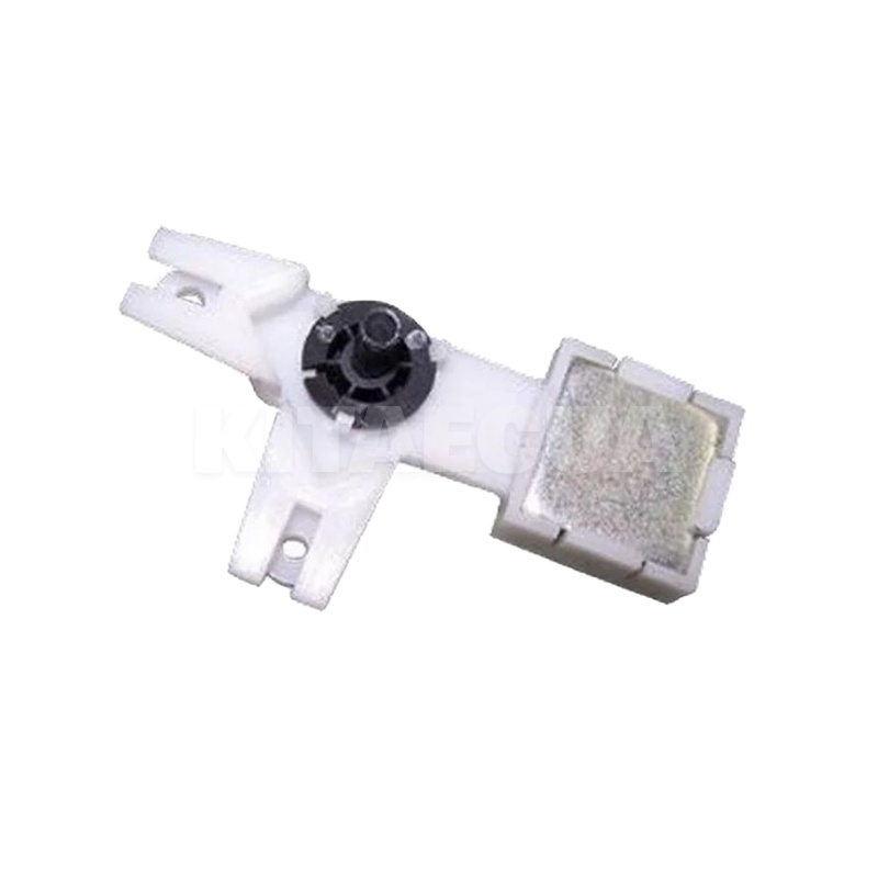 Фиксатор двери на Chery AMULET (A11-6205222)