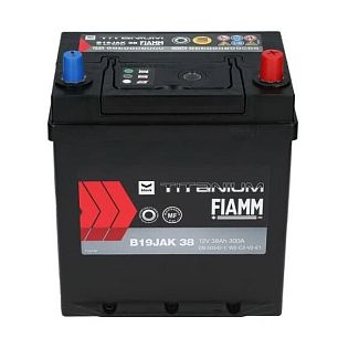 Автомобільний акумулятор Titanium Black 38Ач 300А "+" праворуч FIAMM